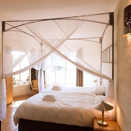 Ondekaremba Villa Ngoại thất bức ảnh